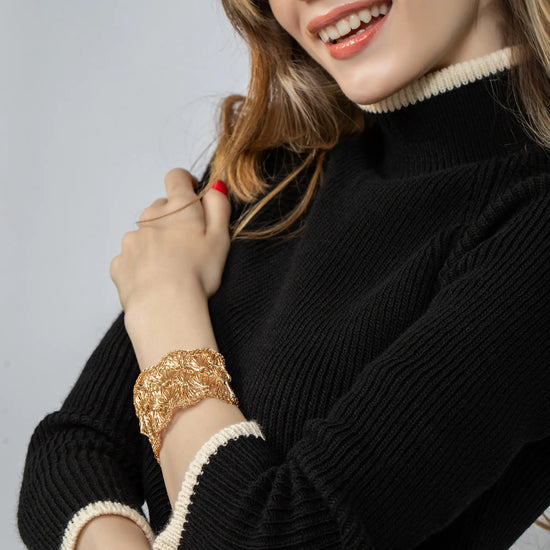 Load image into Gallery viewer, Wide Crochet Bracelet
