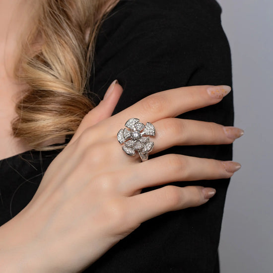 Load image into Gallery viewer, flower-engagement-ring_silver
