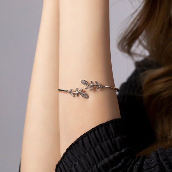 Load image into Gallery viewer, Bracelet_silver

