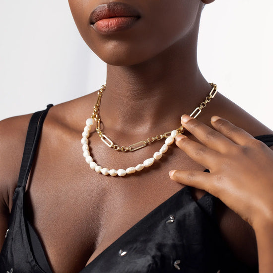 Load image into Gallery viewer, link-chain-necklace_white
