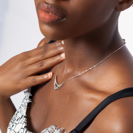 Load image into Gallery viewer, 925k-dainty-silver-necklace_white
