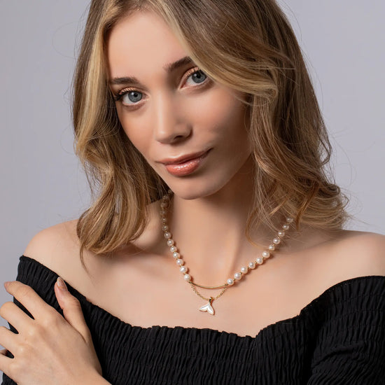 Load image into Gallery viewer, pearl-necklaces_white
