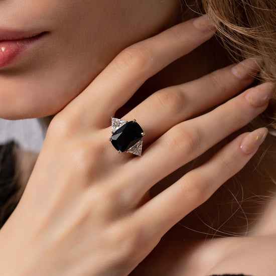 Load image into Gallery viewer, Sapphire-rings_black
