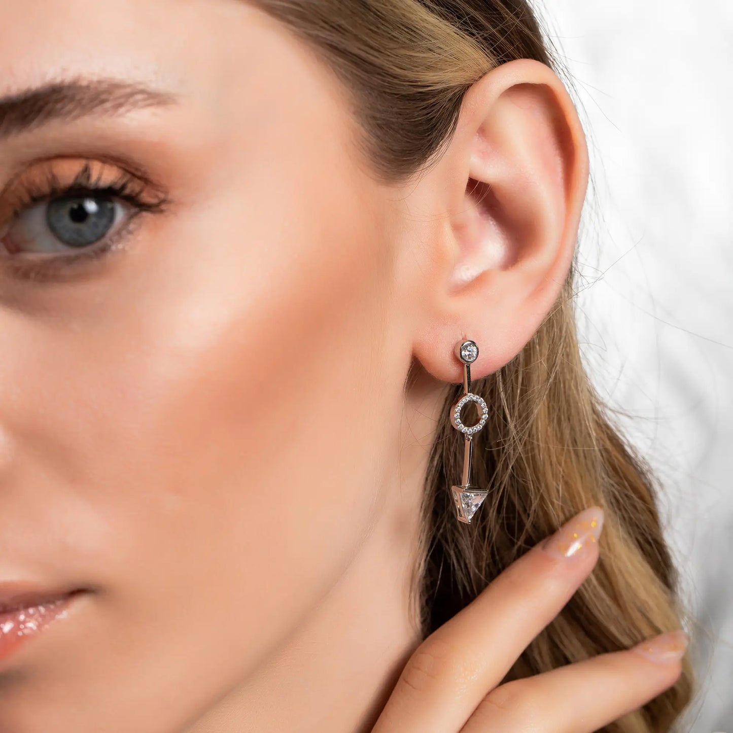 Silver-Dangle-Earrings_white