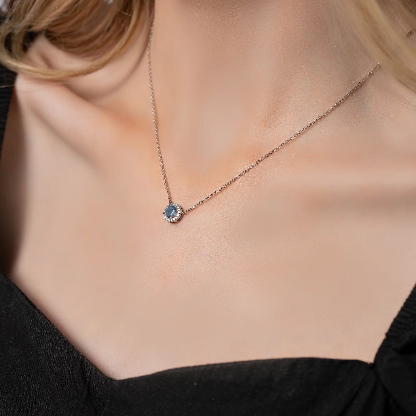 circle-necklace_blue