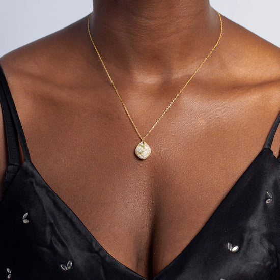 Load image into Gallery viewer, Gold-Chain-Crystal-Necklace_white-stone
