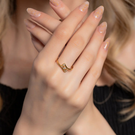 Load image into Gallery viewer, silver-crystal-ring_yellow
