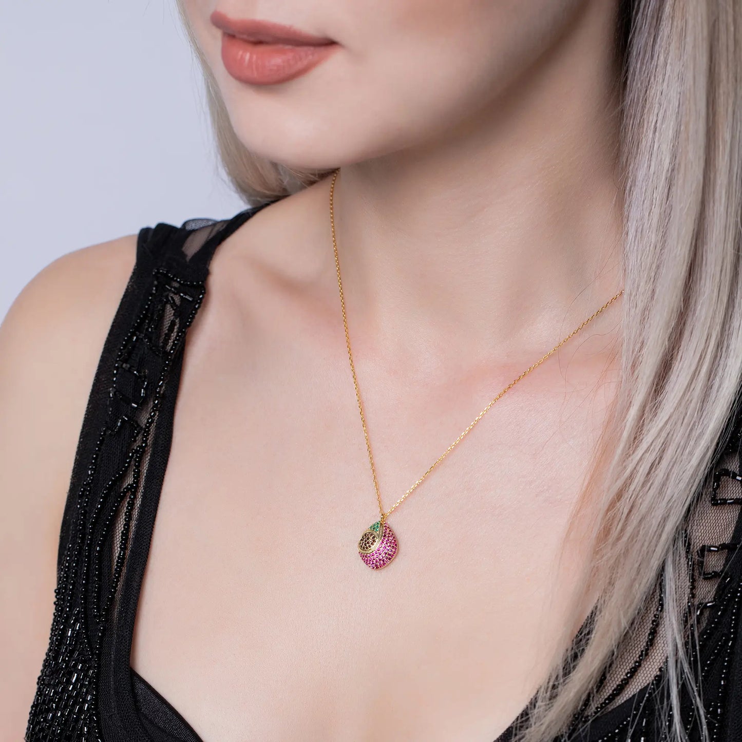 Gold-Chain-Crystal-Necklace_colorful-stone