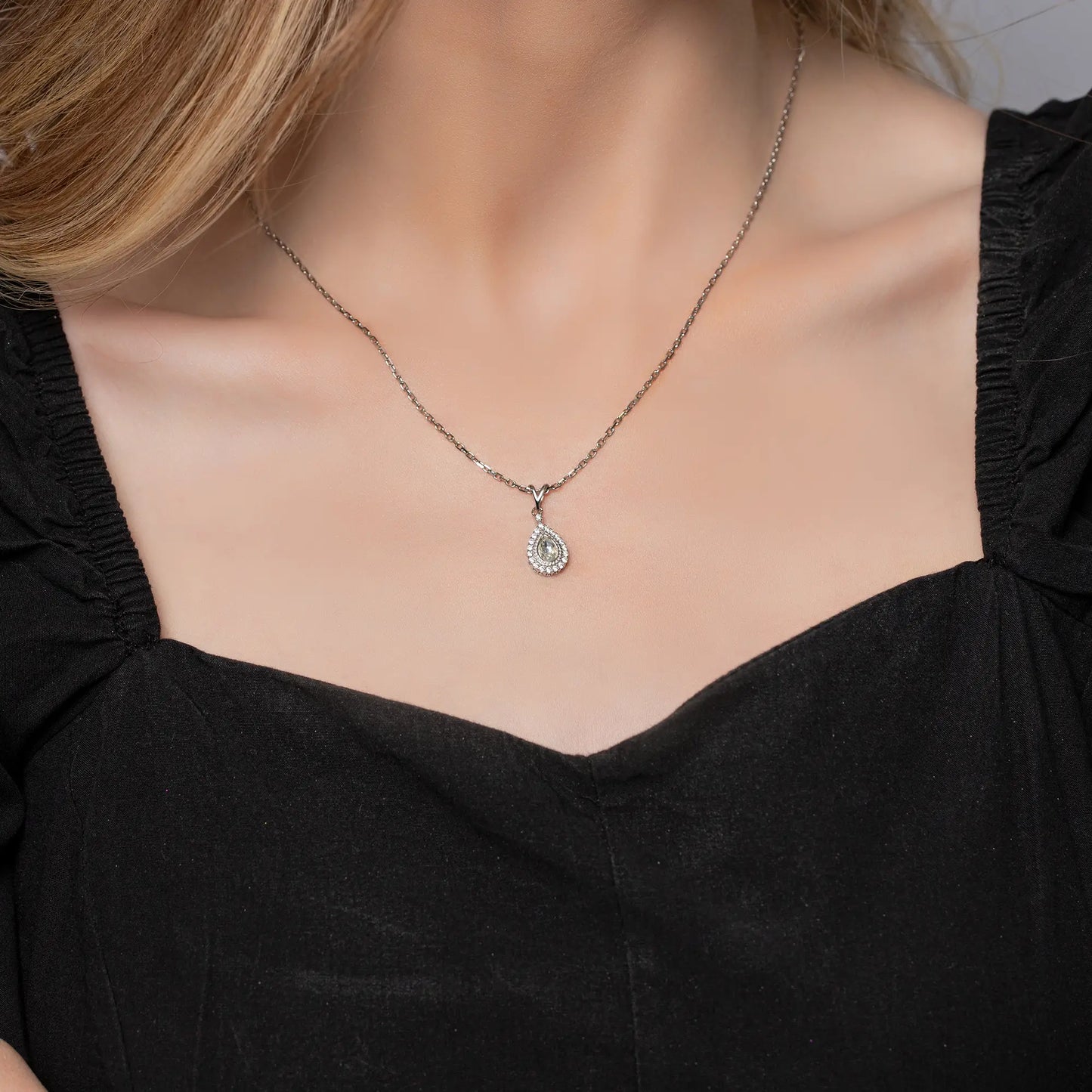 drop-necklaces_silver