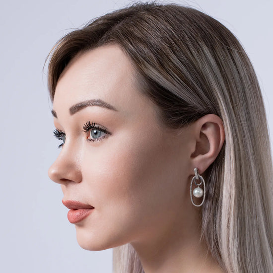 Load image into Gallery viewer, pearl-drop-earrings_white
