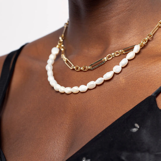 Load image into Gallery viewer, link-chain-necklace_white
