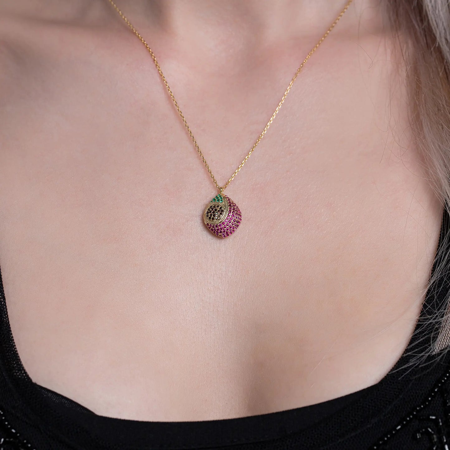 Gold-Chain-Crystal-Necklace_colorful-stone
