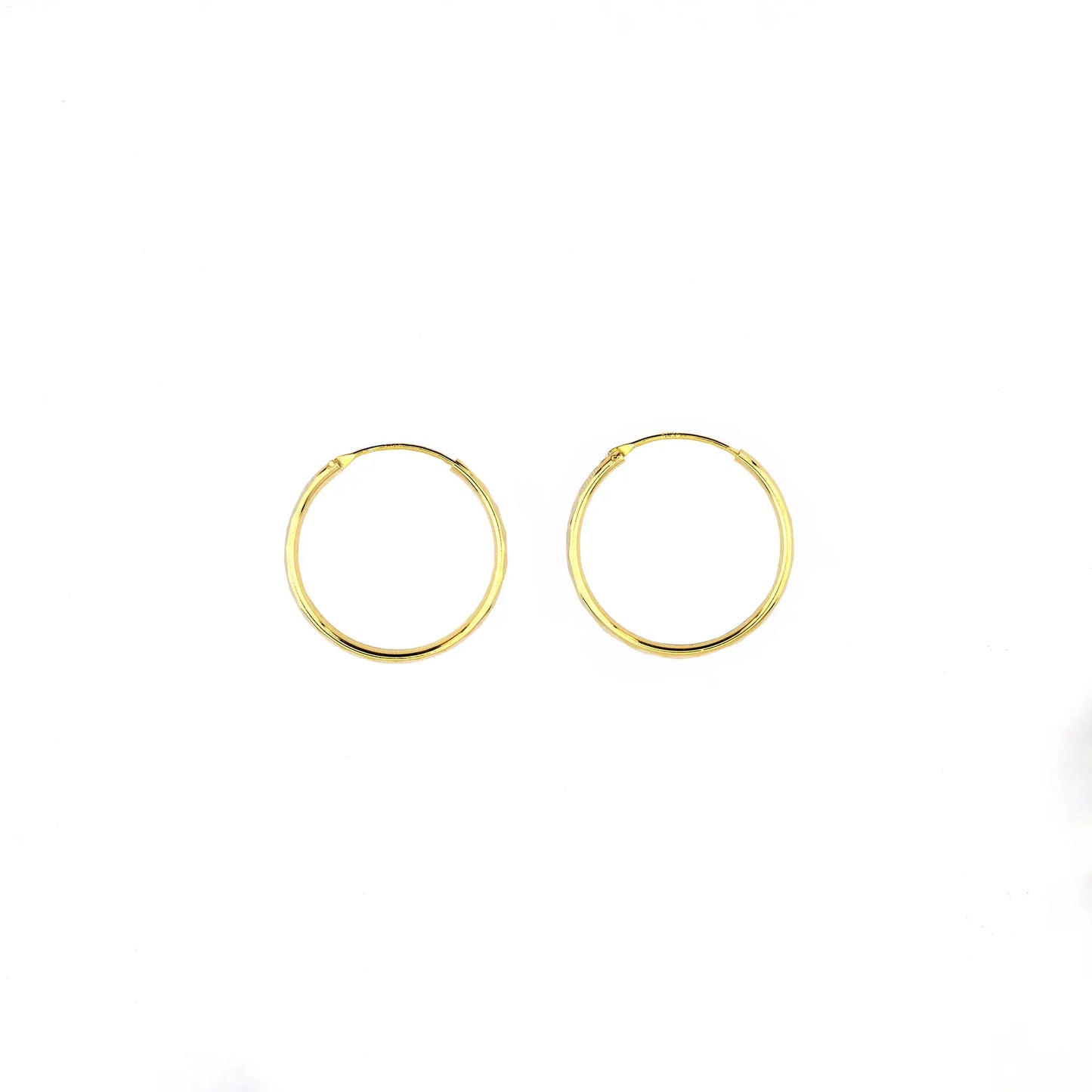 gold-plated-oo-earrings_yellow