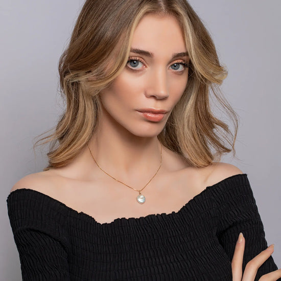 Load image into Gallery viewer, pearl-necklaces_white
