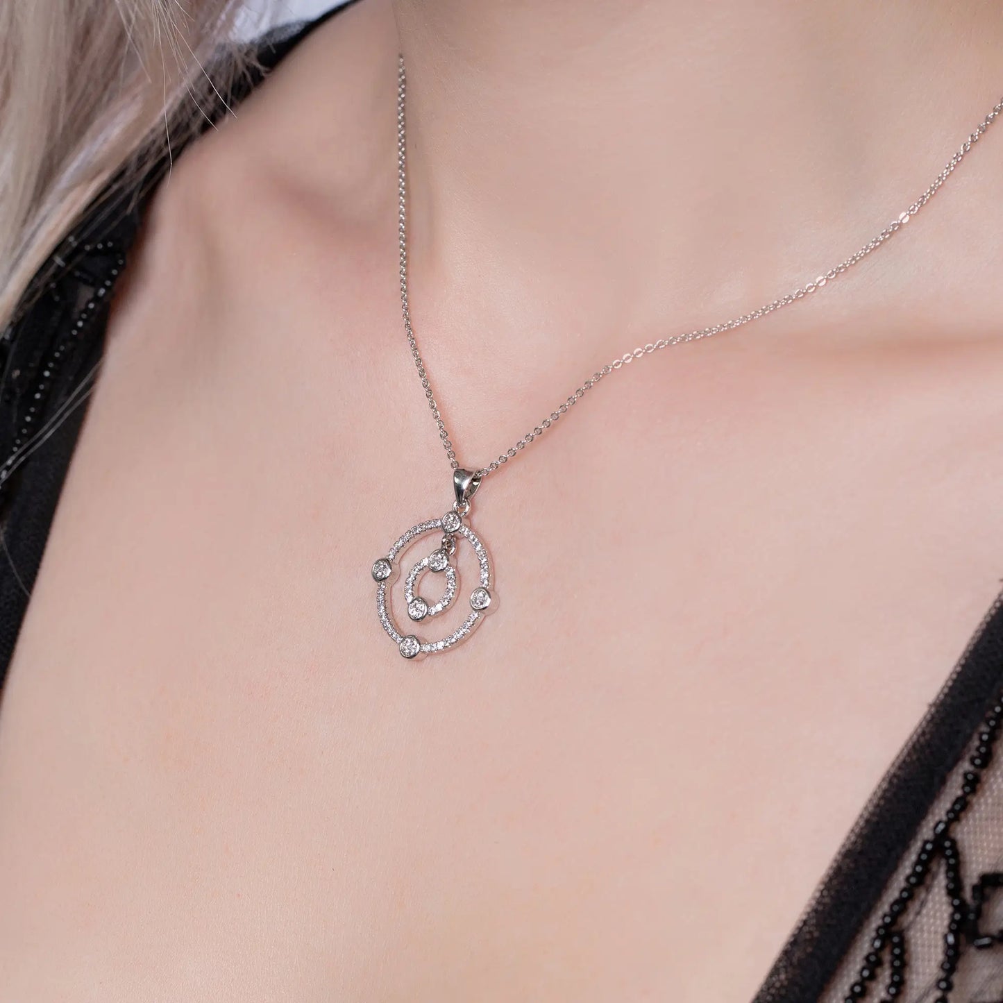 friendship-necklaces_white