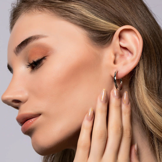 Load image into Gallery viewer, gold-plated-oo-earrings_white
